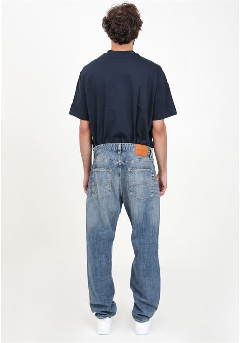 Jeans loose fit in denim blu sfumato da uomo ARMANI EXCHANGE | 6DZJ82Z1TUZ1500